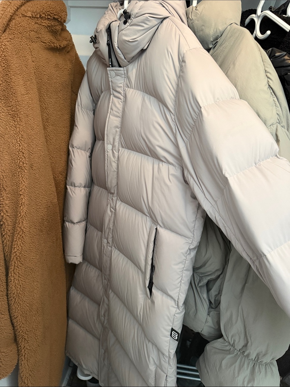 Aritzia The Super Puff Long Puffer Coat – Light Taupe – Size L